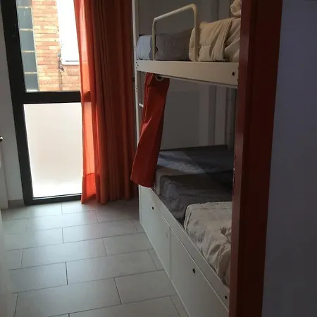 Hostelscat Auberge de jeunesse *