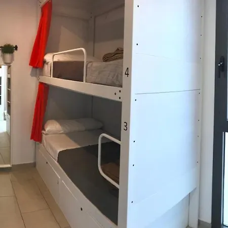 Hostelscat Auberge de jeunesse *