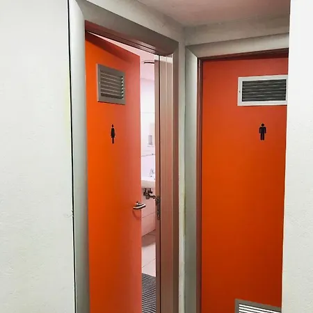 Hostelscat