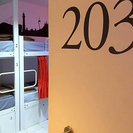 Hostelscat