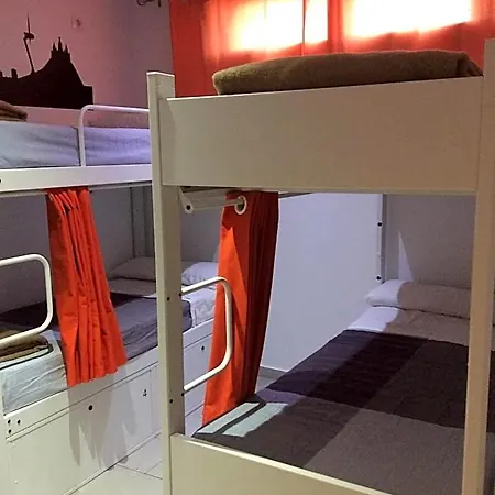 Hostelscat *