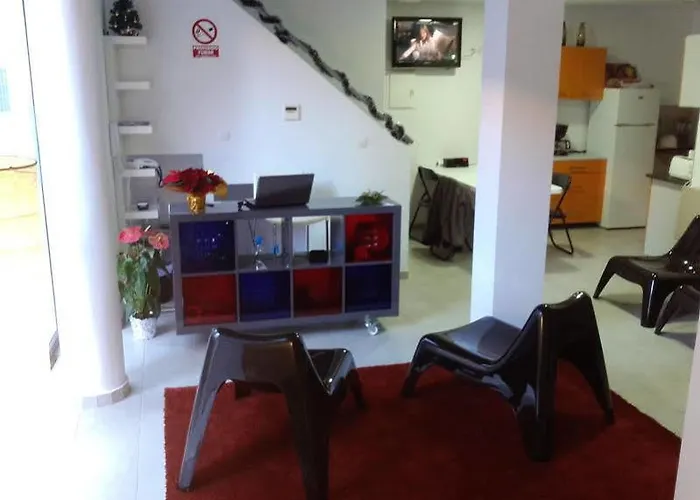 Hostelscat Hostel *